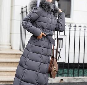 фото 2 Зимняя стёганая куртка с меховым воротником