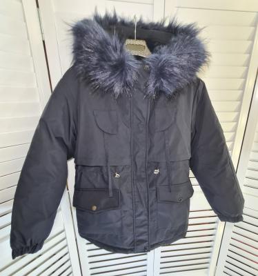 фото 7 Стёганый пуховик с большим меховым воротником