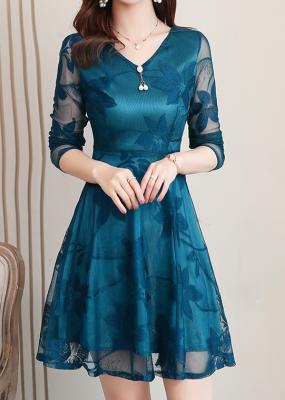 купить Короткое кружевное платье