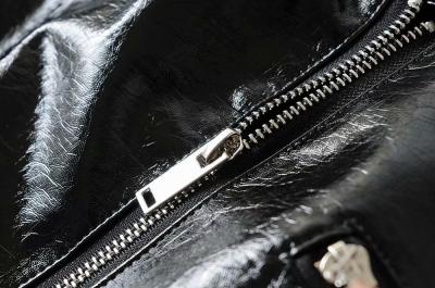 фото 4 Универсальная юбка из лакированной кожи